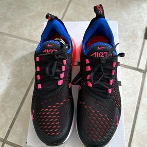 Women’s Nike Air Max 270 7.5